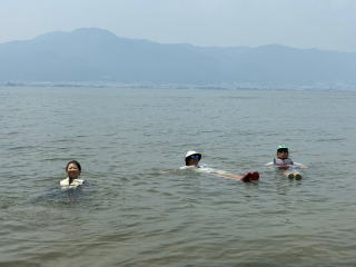 �C�ɓ���l�X

AI �����R���e���c�͌����܂މ\��������܂��B